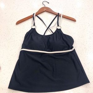 Venus black white criss cross tankini top